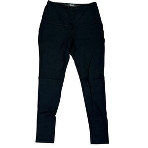 Jones & Co. Black Pull-on Leggings Small